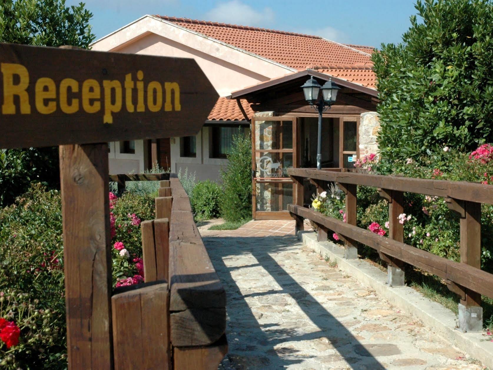 Hotel Tenuta Dell'Argento Resort Civitavecchia Exterior foto